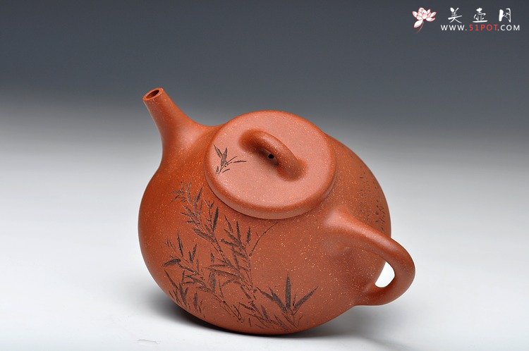 紫砂壶图片：骨肉均挺 全手降坡泥小子冶石瓢 李彦雄装饰 - 宜兴紫砂壶网