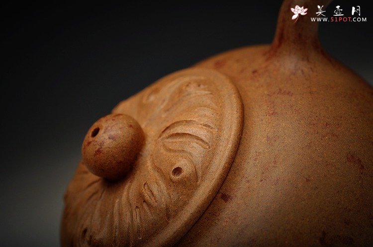 紫砂壶图片：砂美 型美  全手贡珠 蔡岩峰新作 炮管一捺底 - 宜兴紫砂壶网