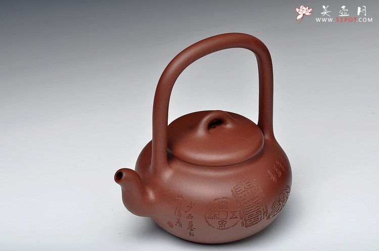 紫砂壶图片：张听刚装饰 饱满玉润 全手禅珠提梁 精美之作 - 宜兴紫砂壶网