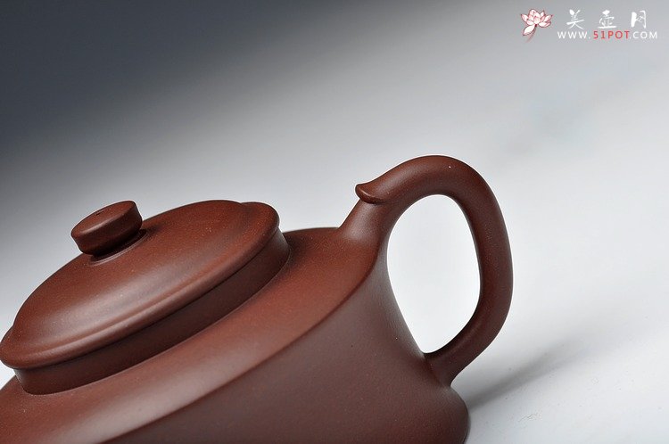 紫砂壶图片：砂料迷人 稳重而优雅 精品 全手玉锺 - 宜兴紫砂壶网
