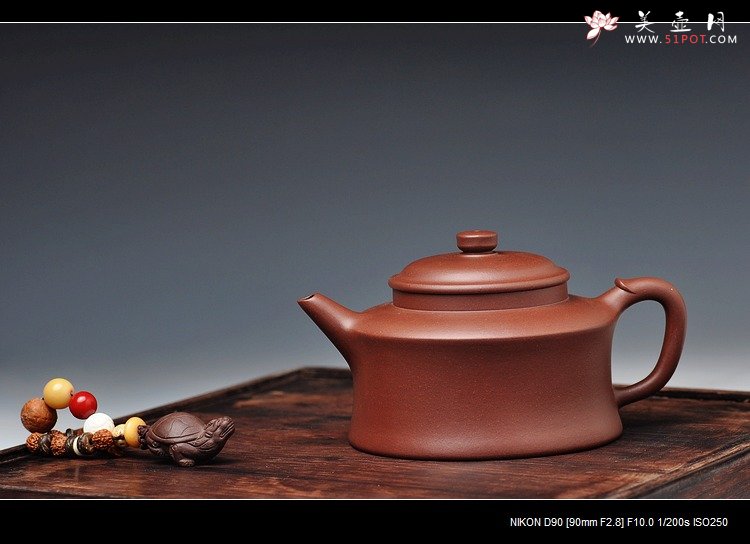 紫砂壶图片：砂料迷人 稳重而优雅 精品 全手玉锺 - 宜兴紫砂壶网