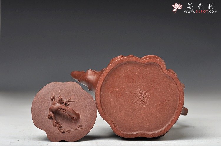 紫砂壶图片：全手作品 蓄势而动 实力派花货 梅竹双清提梁 - 宜兴紫砂壶网