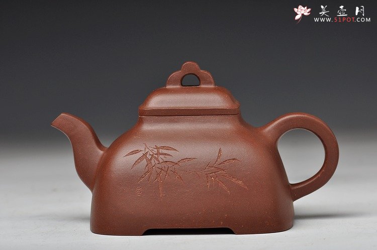 紫砂壶图片：史金妹代表作 李昌鸿大师装饰 全手孤棱  - 宜兴紫砂壶网