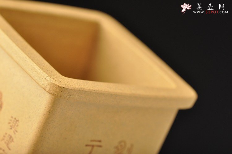 紫砂壶图片：素雅秀气 墨香淡淡 做工精细  全手高四方花盆 国助工和石装饰 - 宜兴紫砂壶网