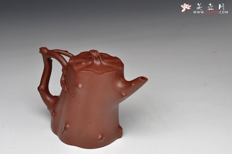 紫砂壶图片：单志萍壬辰年年终之作 全手弯把梅桩 瑞雪兆丰年 傲雪寒梅 - 宜兴紫砂壶网