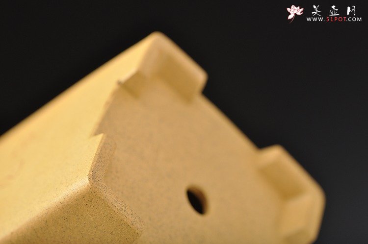 紫砂壶图片：素雅秀气 墨香淡淡 做工精细  全手高四方花盆 国助工和石装饰 - 宜兴紫砂壶网