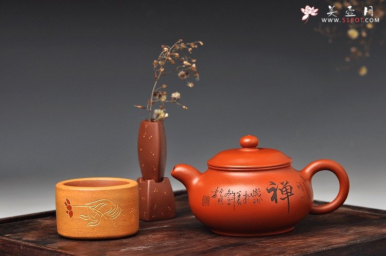 紫砂壶图片：禅意浓浓~ 精品朱泥潘壶 深得范曾人物之神韵~ - 宜兴紫砂壶网