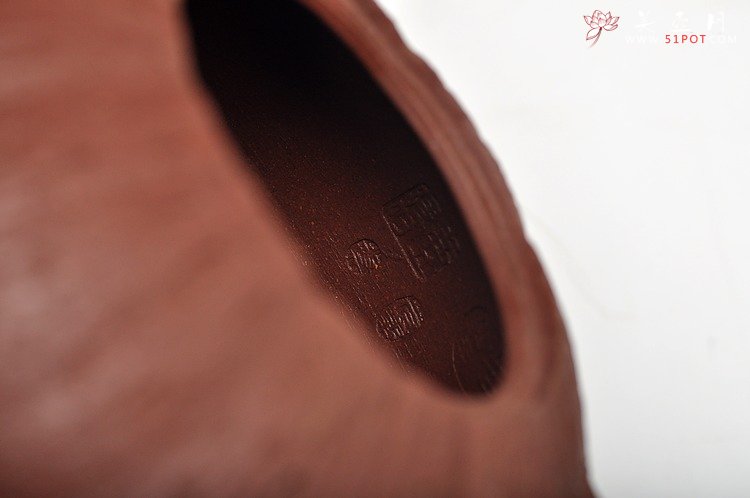 紫砂壶图片：蔡岩峰经典作品 古拙中透灵气 全手工大橘瓜  - 宜兴紫砂壶网