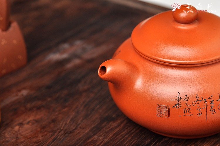 紫砂壶图片：禅意浓浓~ 精品朱泥潘壶 深得范曾人物之神韵~ - 宜兴紫砂壶网