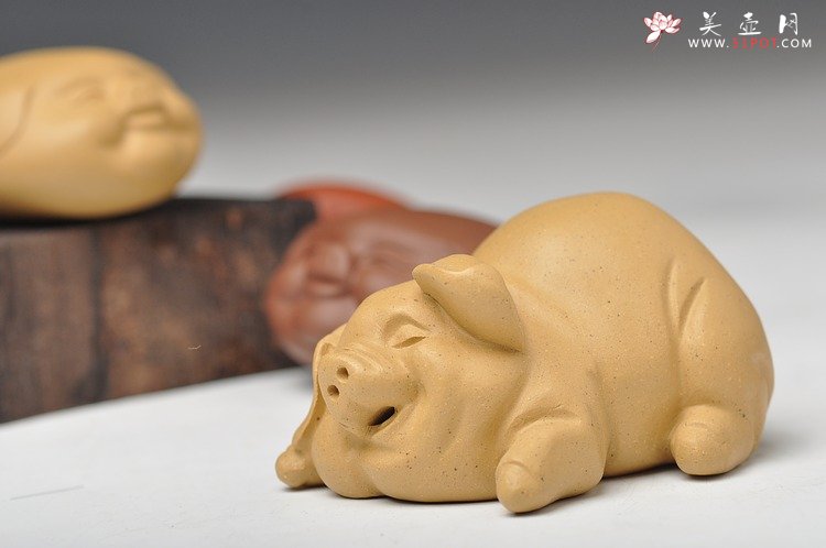 紫砂壶图片：4个小猪 喜庆茶宠 栩栩如生 - 宜兴紫砂壶网