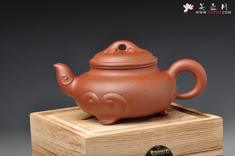 紫砂壶图片：国家级研究员级工艺大师-蒋彦经典原创作品 瑞年如意 - 宜兴紫砂壶网
