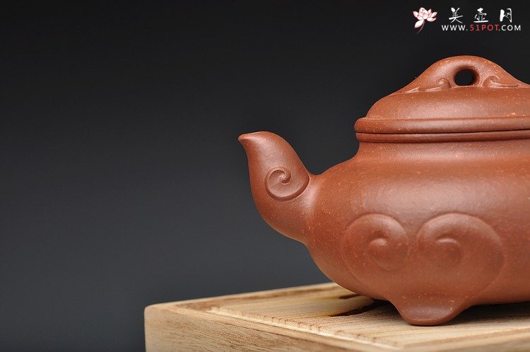 紫砂壶图片：国家级研究员级工艺大师-蒋彦经典原创作品 瑞年如意 - 宜兴紫砂壶网