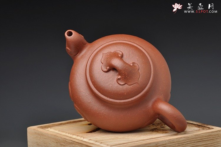 紫砂壶图片：国家级研究员级工艺大师-蒋彦经典原创作品 瑞年如意 - 宜兴紫砂壶网