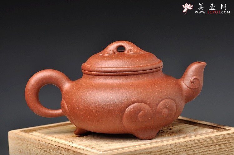 紫砂壶图片：国家级研究员级工艺大师-蒋彦经典原创作品 瑞年如意 - 宜兴紫砂壶网