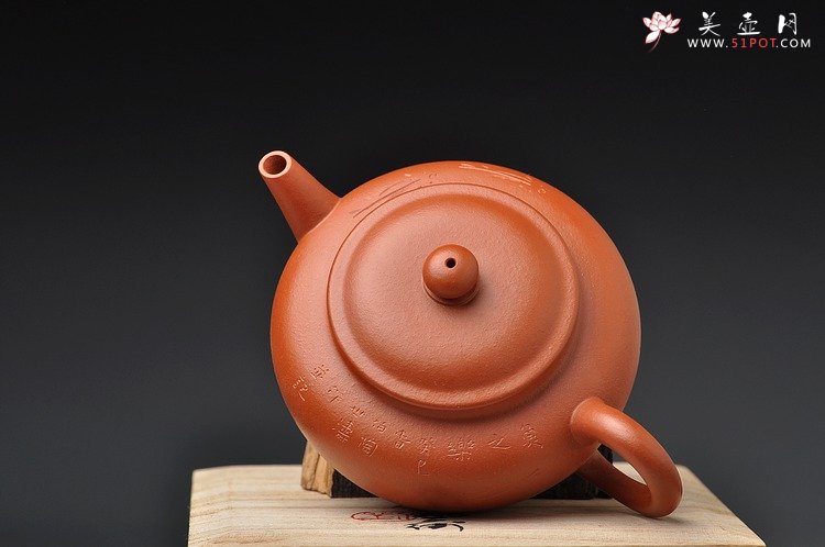 紫砂壶图片：文人壶 温文儒雅 铁观音利器 全手君玉 如鱼得水 - 宜兴紫砂壶网