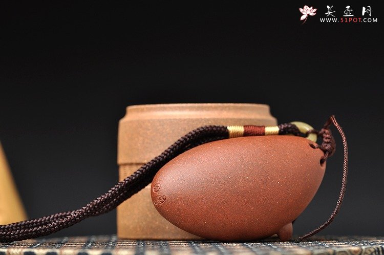 紫砂壶图片：紫砂精品手把件 传神 - 宜兴紫砂壶网