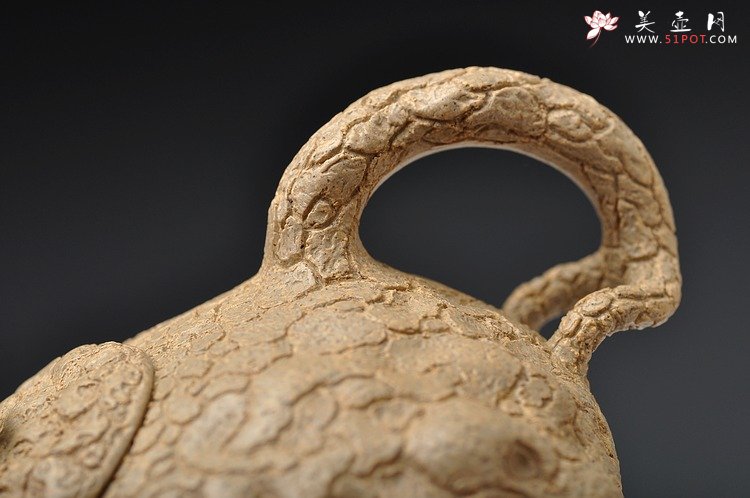 紫砂壶图片：邵惠雄风格 全手龚春 灵芝 薄胎 本山段泥 - 宜兴紫砂壶网