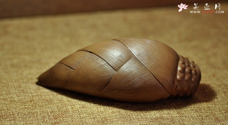 紫砂壶图片：鸣远款水注。紫砂摆件•雕塑•茶宠•很真实的紫砂竹笋•公道杯 - 宜兴紫砂壶网