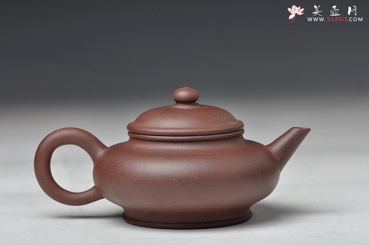 紫砂壶图片：天天特惠 老味 美壶定制小品 剑流水平 - 宜兴紫砂壶网