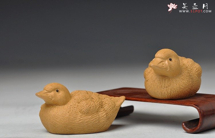 紫砂壶图片：一对好玩的段泥鸳鸯 - 宜兴紫砂壶网