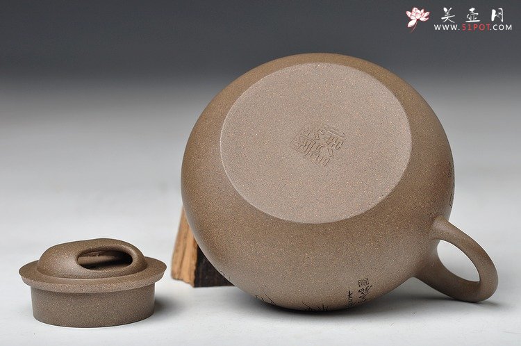 紫砂壶图片：国助和石精刻  玉成窑风格 全手归隐 更加耐品 - 宜兴紫砂壶网