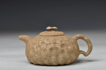 紫砂壶图片：邵惠雄风格 全手龚春 灵芝 薄胎 本山段泥 - 宜兴紫砂壶网