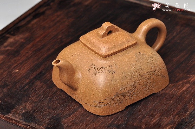 紫砂壶图片：强强联合 李彦雄通景山水 全手孤棱 素雅耐品 - 宜兴紫砂壶网