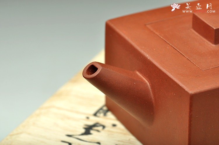 紫砂壶图片：正气浩然  全手工镶片 四方求正 君子之立 - 宜兴紫砂壶网