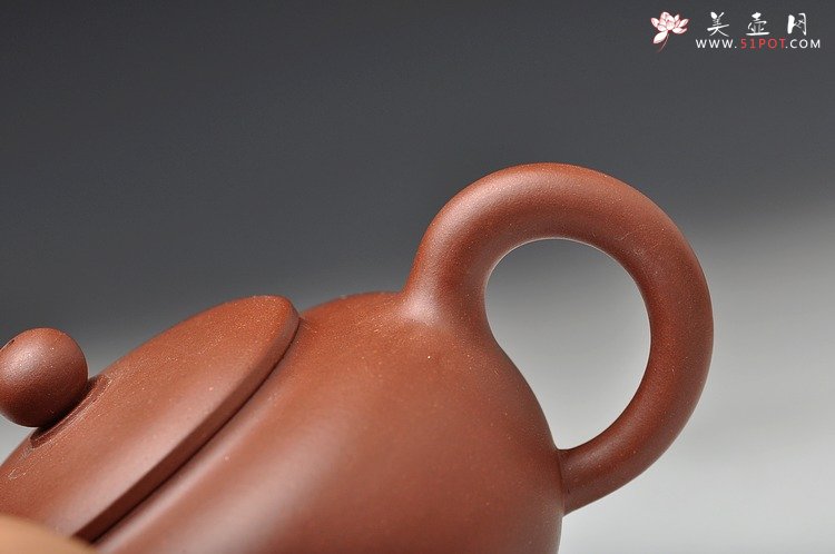 紫砂壶图片：美壶双节特惠之紫韵 舒畅的器形耐品 - 宜兴紫砂壶网