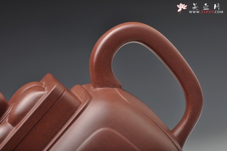 紫砂壶图片：精工大气 精品之作 全手工开光四方菱花 - 宜兴紫砂壶网