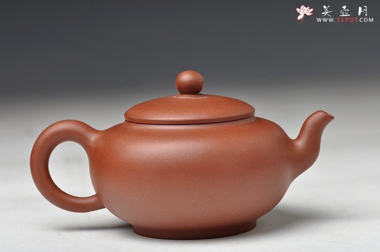 紫砂壶图片：美壶双节特惠之紫韵 舒畅的器形耐品 - 宜兴紫砂壶网