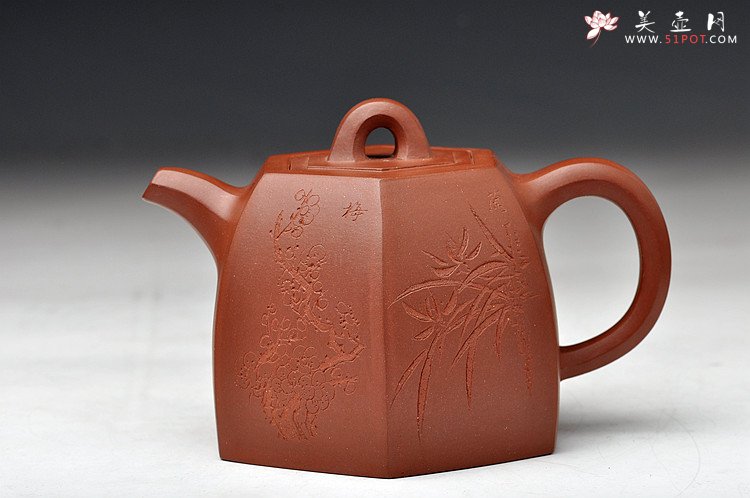 紫砂壶图片：史金妹经典代表作 全手秤砣六方 国大师李昌鸿即兴装饰 - 宜兴紫砂壶网