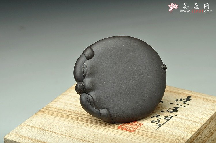 紫砂壶图片：杯托 壶托or茶宠 趣味~ 扁猪 - 宜兴紫砂壶网