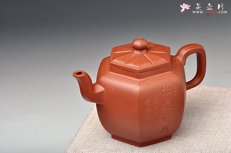 紫砂壶图片：强强联合之经典作品全手步步高登 国工师陈宏林装饰 - 宜兴紫砂壶网