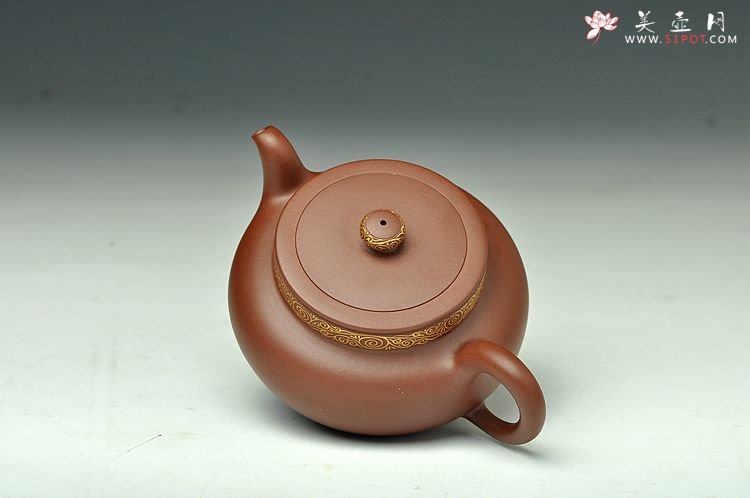 紫砂壶图片：曲峰原创作品 典雅大气 全手雍和 宫廷风格 - 宜兴紫砂壶网