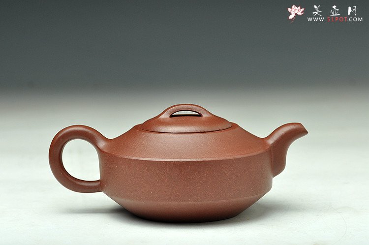 紫砂壶图片：传统之作 协调秀美 全手汉君 - 宜兴紫砂壶网