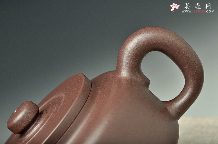 紫砂壶图片：端庄沉稳 内敛 陈进力作 精工紫茄泥   全手德韵 - 宜兴紫砂壶网