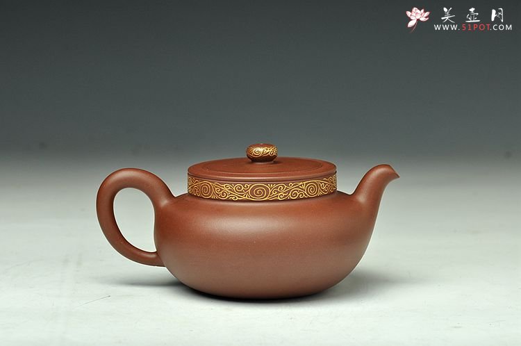 紫砂壶图片：曲峰原创作品 典雅大气 全手雍和 宫廷风格 - 宜兴紫砂壶网