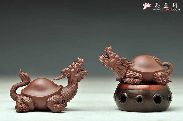 紫砂壶图片：精品龙龟茶宠 - 宜兴紫砂壶网