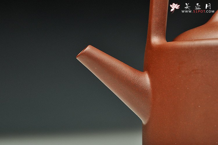 紫砂壶图片：顶级老料 挺拔俊秀 全手曼生提梁 仅此一件不接受定做 - 宜兴紫砂壶网