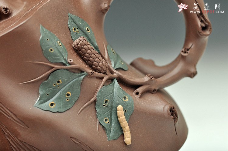 紫砂壶图片：崔巍健代表作 树桩精品  桑蚕壶 - 宜兴紫砂壶网