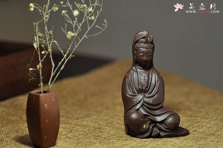 紫砂壶图片：慈悲祥和   坐观音 - 宜兴紫砂壶网