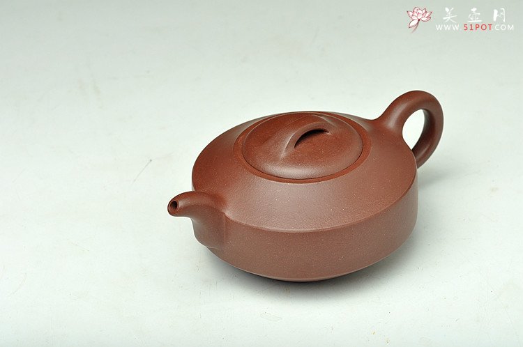 紫砂壶图片：传统之作 协调秀美 全手汉君 - 宜兴紫砂壶网