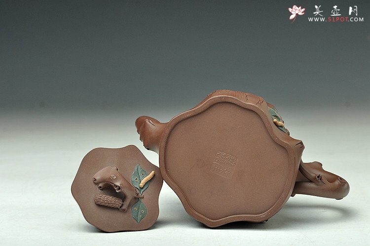 紫砂壶图片：崔巍健代表作 树桩精品  桑蚕壶 - 宜兴紫砂壶网