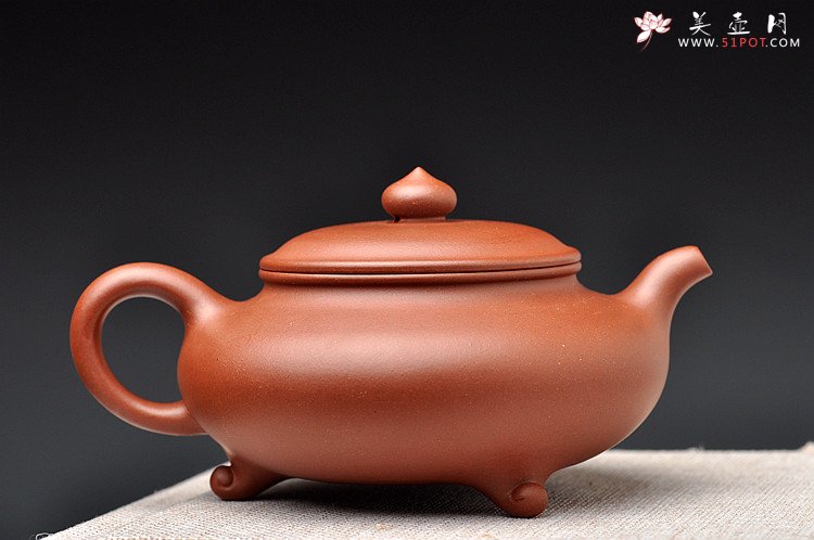 紫砂壶图片：适合绿茶 纤秀可人 三足扁樱 - 宜兴紫砂壶网