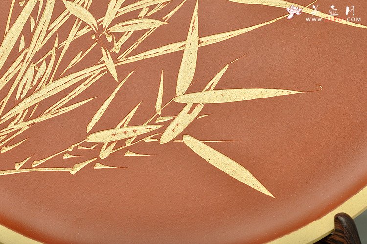 紫砂壶图片：似兰斯馨 文房挂盘 刻绘清新 - 宜兴紫砂壶网