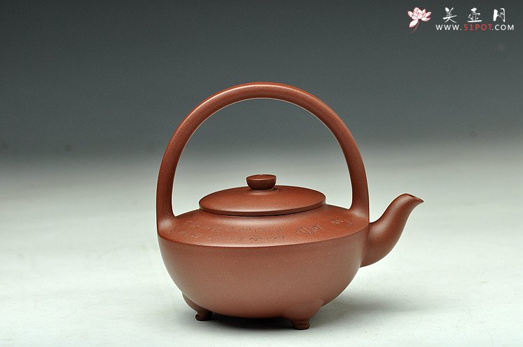 紫砂壶图片：难度极大之全手工望月提梁 中书协刘世涛装饰 收藏佳品 - 宜兴紫砂壶网