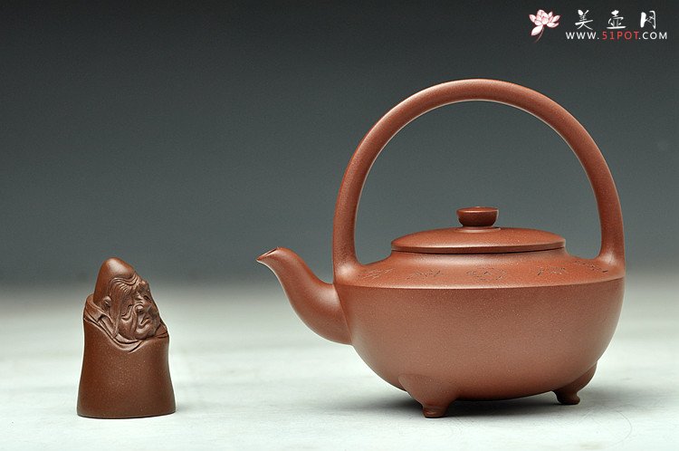 紫砂壶图片：难度极大之全手工望月提梁 中书协刘世涛装饰 收藏佳品 - 宜兴紫砂壶网