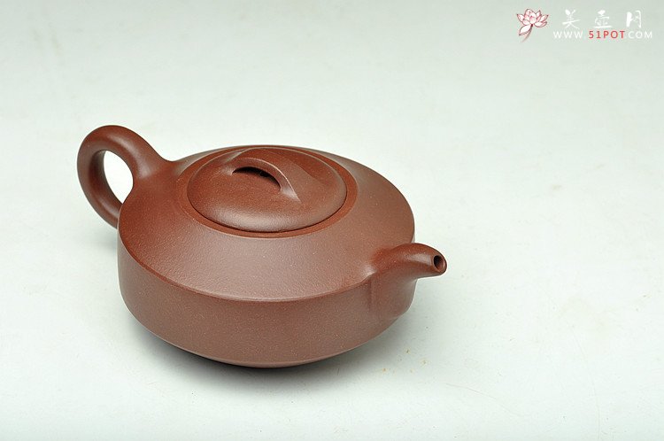 紫砂壶图片：传统之作 协调秀美 全手汉君 - 宜兴紫砂壶网