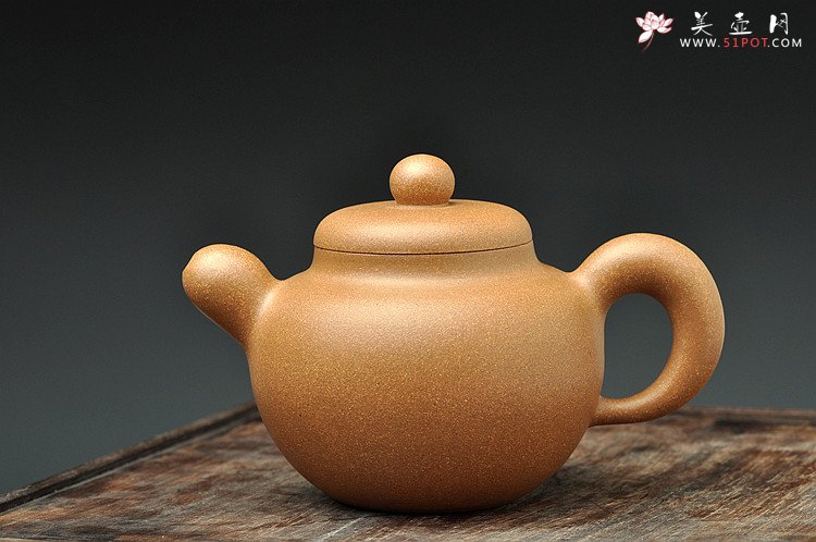 紫砂壶图片：道洪风格 雄厚可人  全手鼎珠 改良版 - 宜兴紫砂壶网